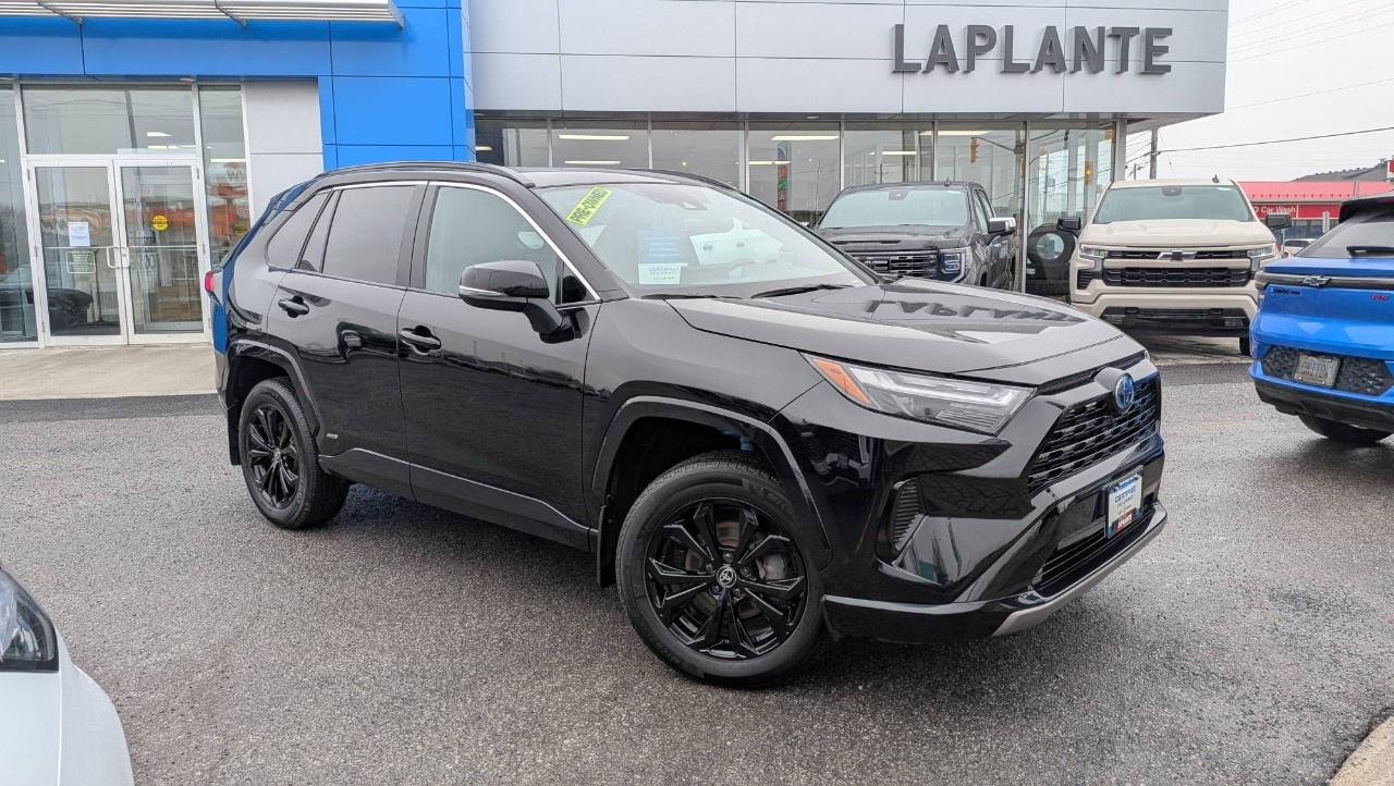 2022 Toyota RAV4 Hybrid SE AWD Photo0
