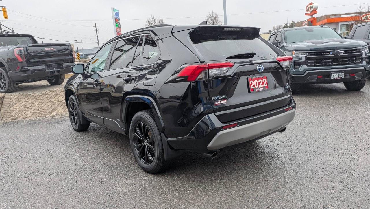2022 Toyota RAV4 Hybrid SE AWD Photo