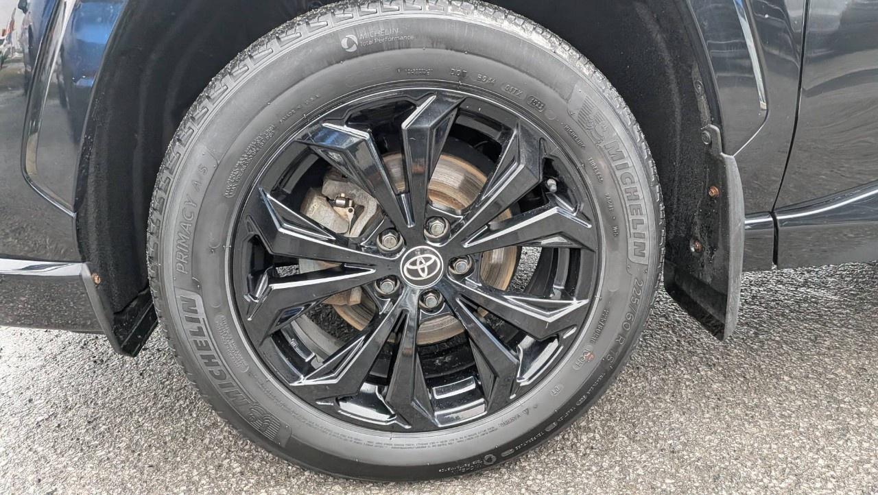 2022 Toyota RAV4 Hybrid SE AWD Photo