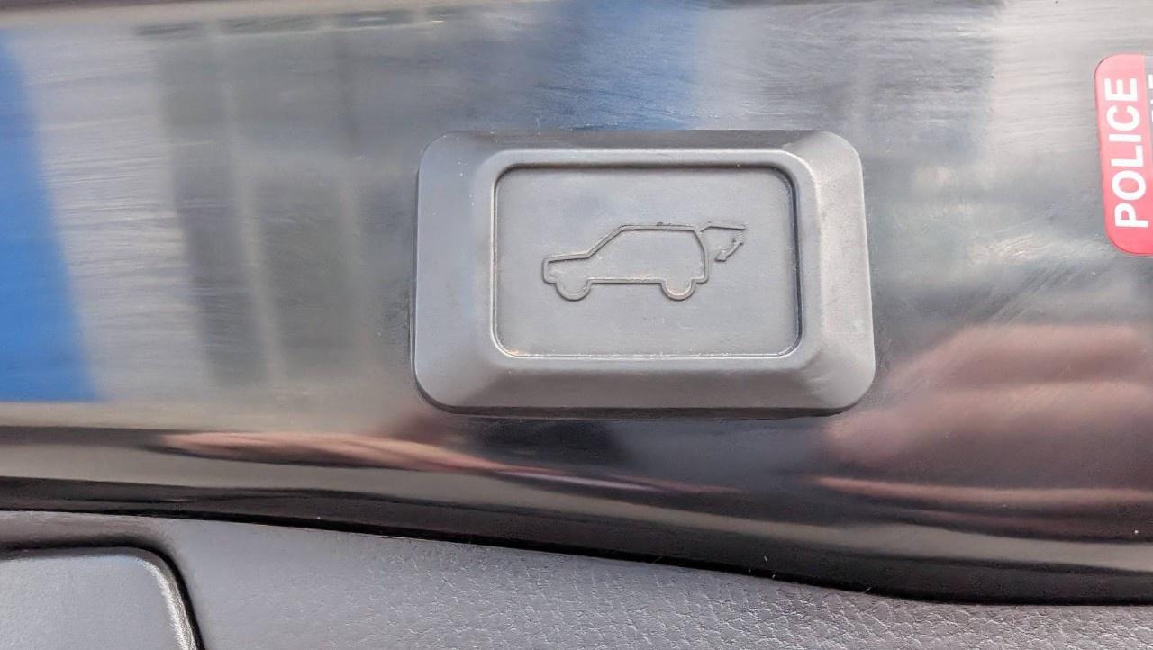 2022 Toyota RAV4 Hybrid SE AWD Photo