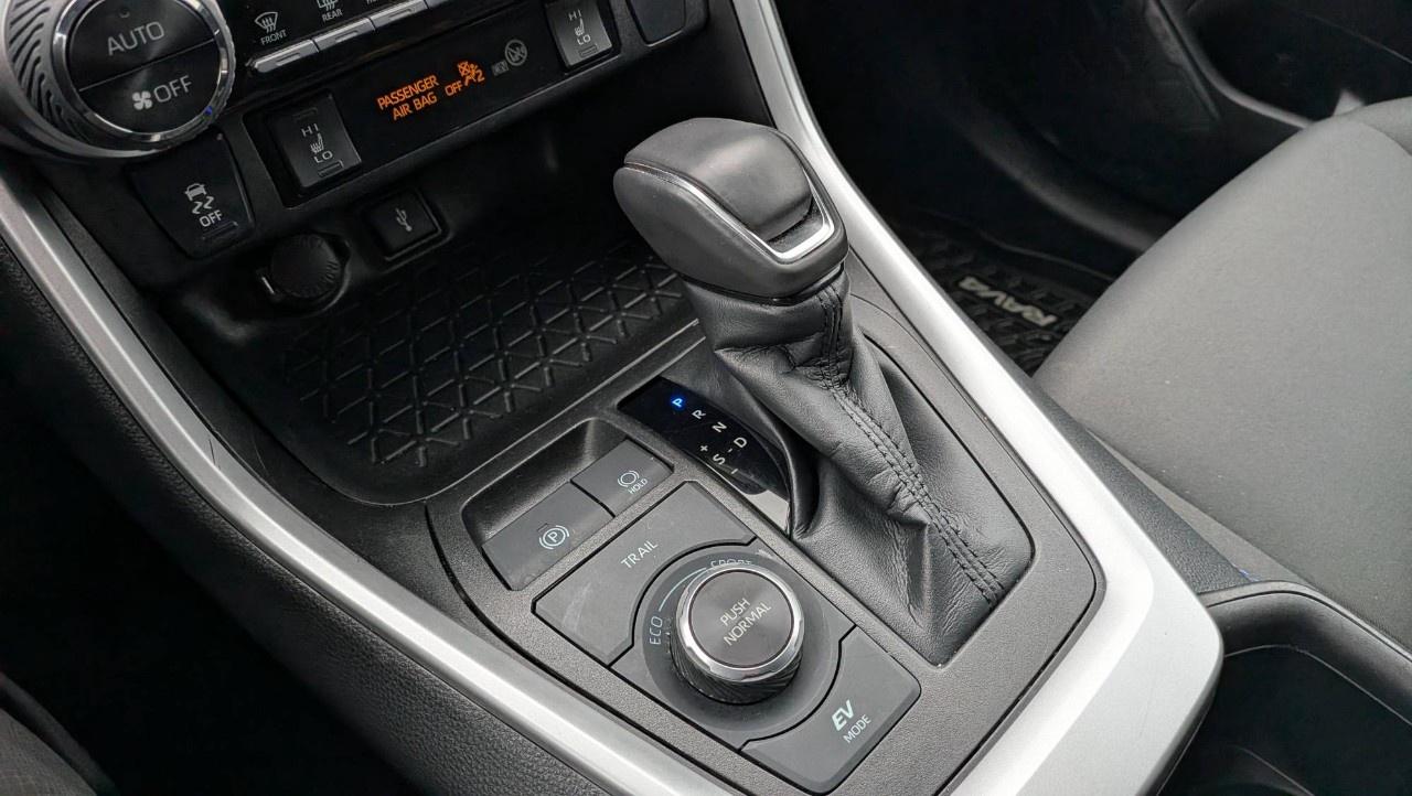2022 Toyota RAV4 Hybrid SE AWD Photo
