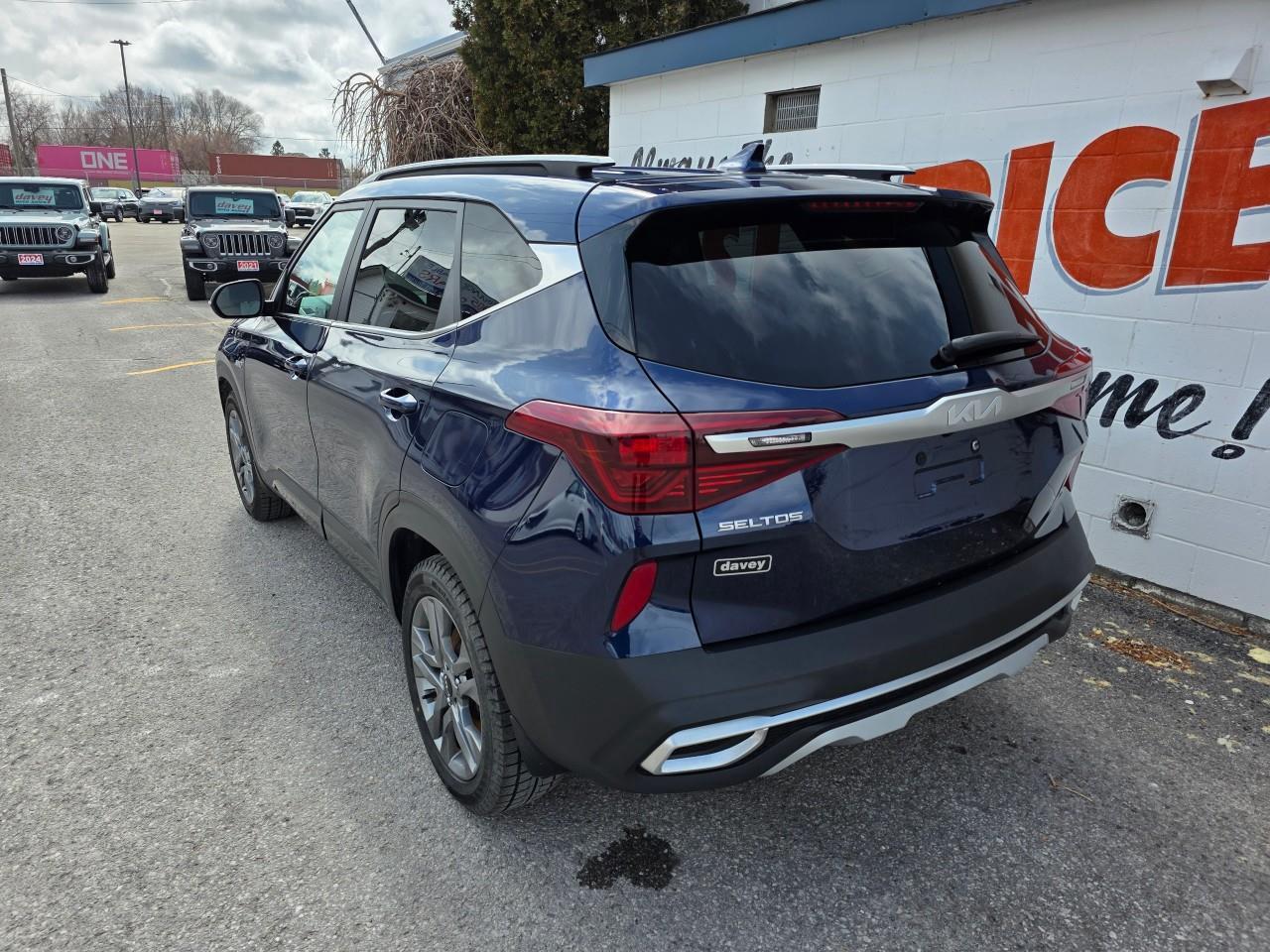 2022 Kia Seltos EX 4dr All-Wheel Drive Photo