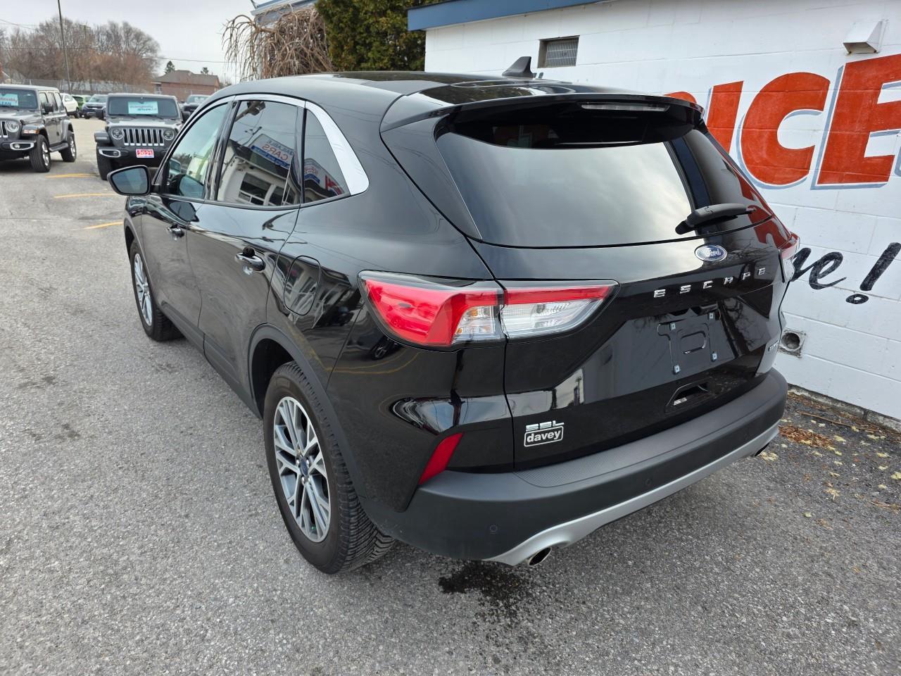 2022 Ford Escape SEL 4dr All-Wheel Drive Photo