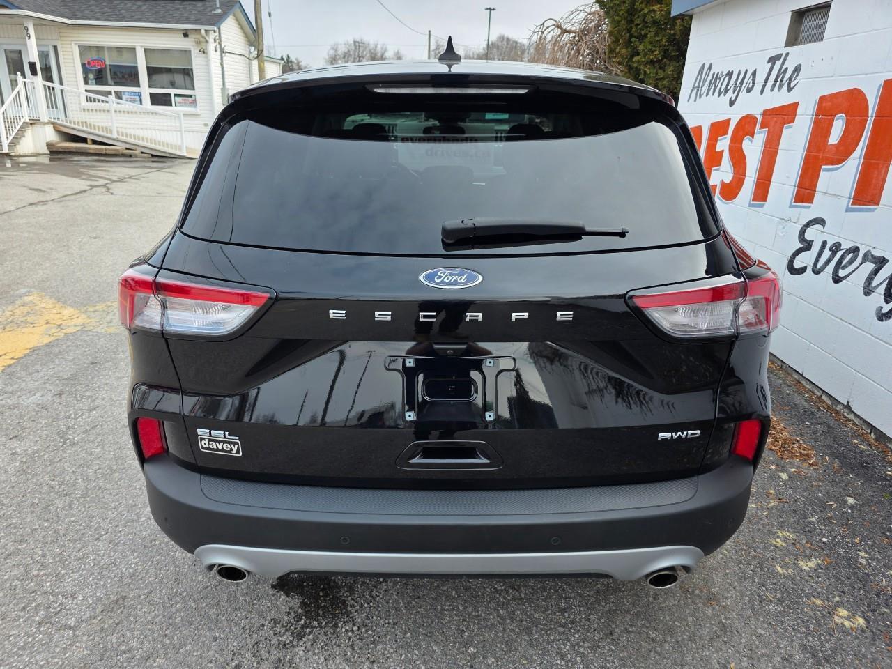2022 Ford Escape SEL 4dr All-Wheel Drive Photo
