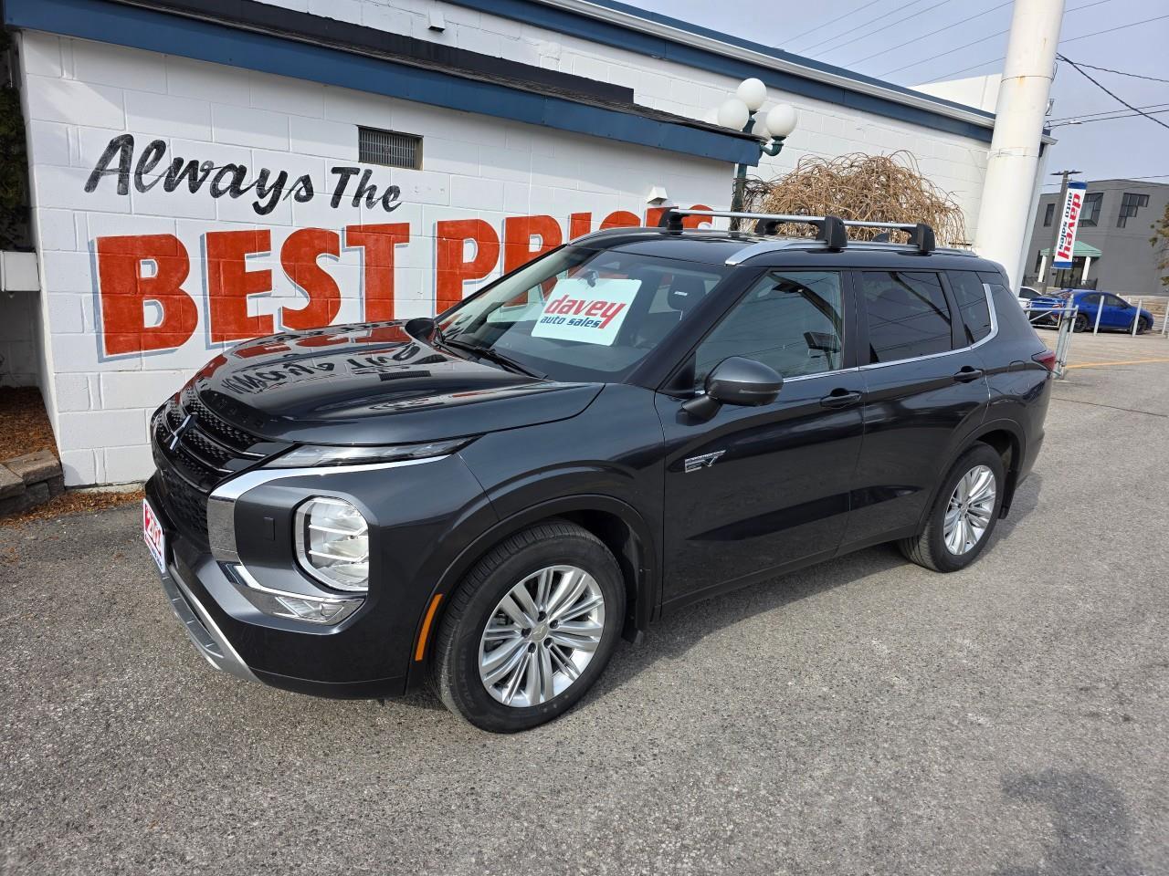 2024 Mitsubishi Outlander Plug-In Hybrid LE 4dr S-AWC Photo