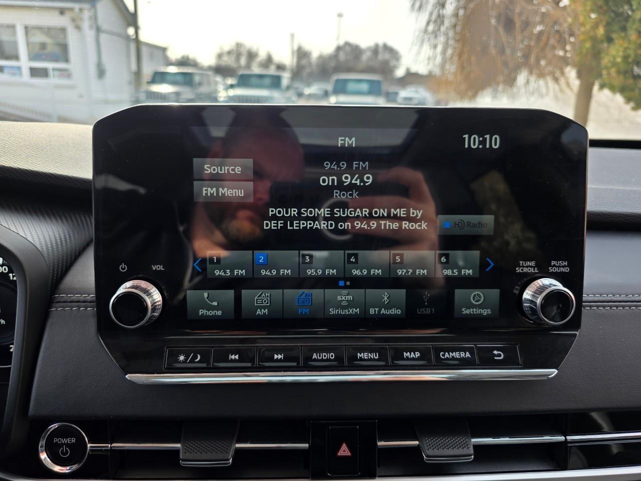 2024 Mitsubishi Outlander Plug-In Hybrid LE 4dr S-AWC Photo