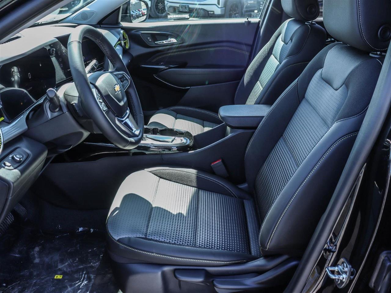 2026 Chevrolet Trax Fwd 4dr Lt Photo