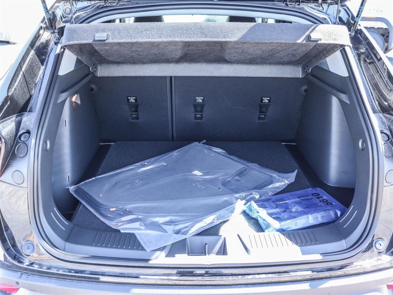 2026 Chevrolet Trax Fwd 4dr Lt Photo