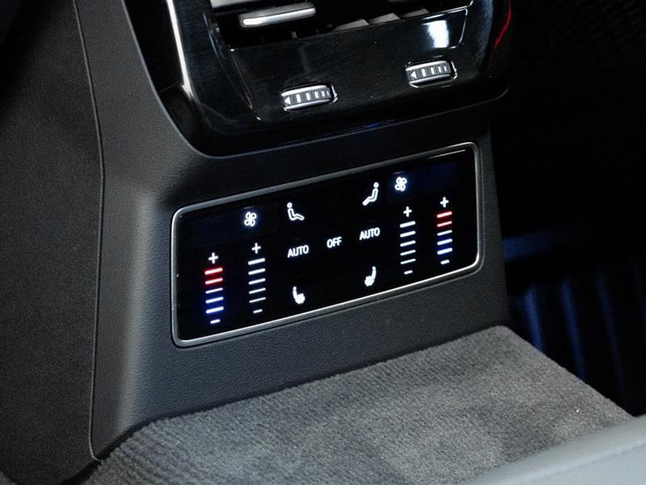 2026 Audi A6 Technik 4dr All-Wheel Drive quattro Sedan Photo