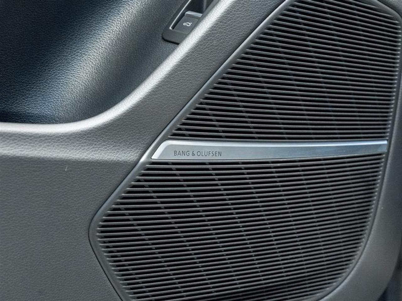 2024 Audi Q8 55 Technik 4dr All-Wheel Drive quattro Sport Utility Photo