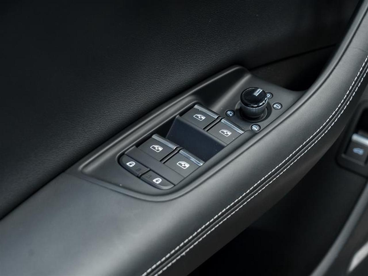 2024 Audi Q8 55 Technik 4dr All-Wheel Drive quattro Sport Utility Photo