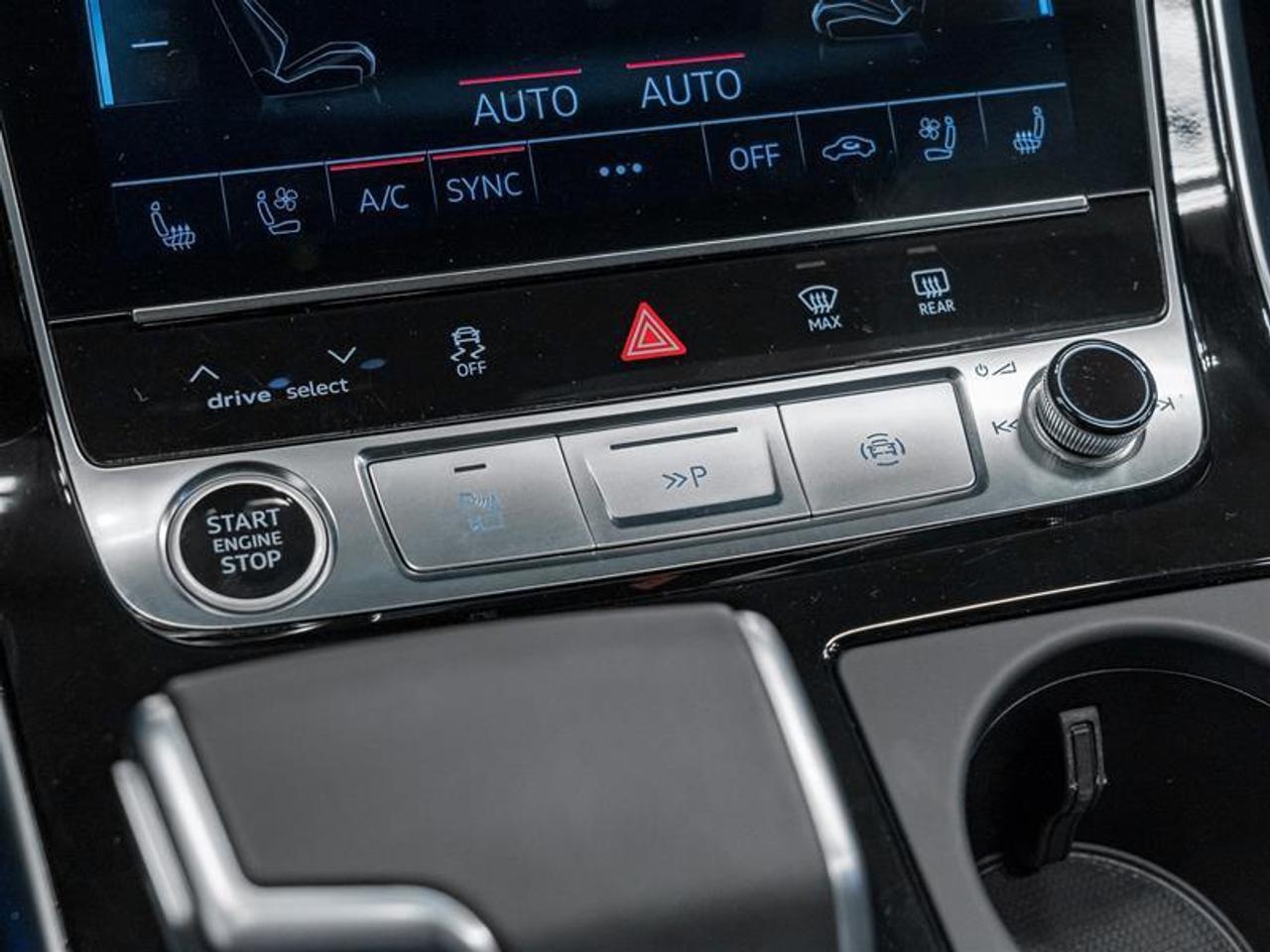 2024 Audi Q8 55 Technik 4dr All-Wheel Drive quattro Sport Utility Photo