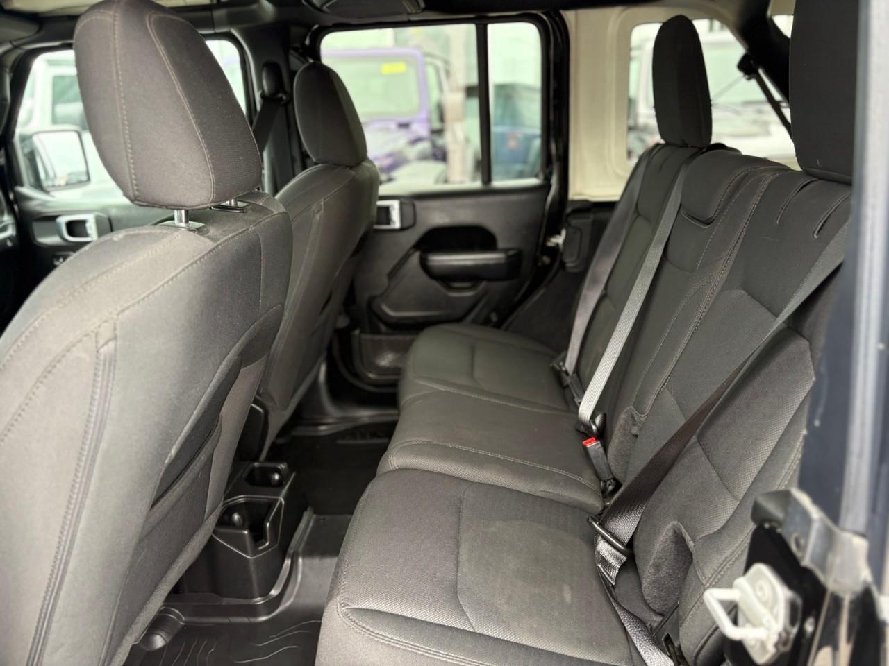 2022 Jeep WRANGLER UNLIMITED Sport 4dr 4x4 Photo