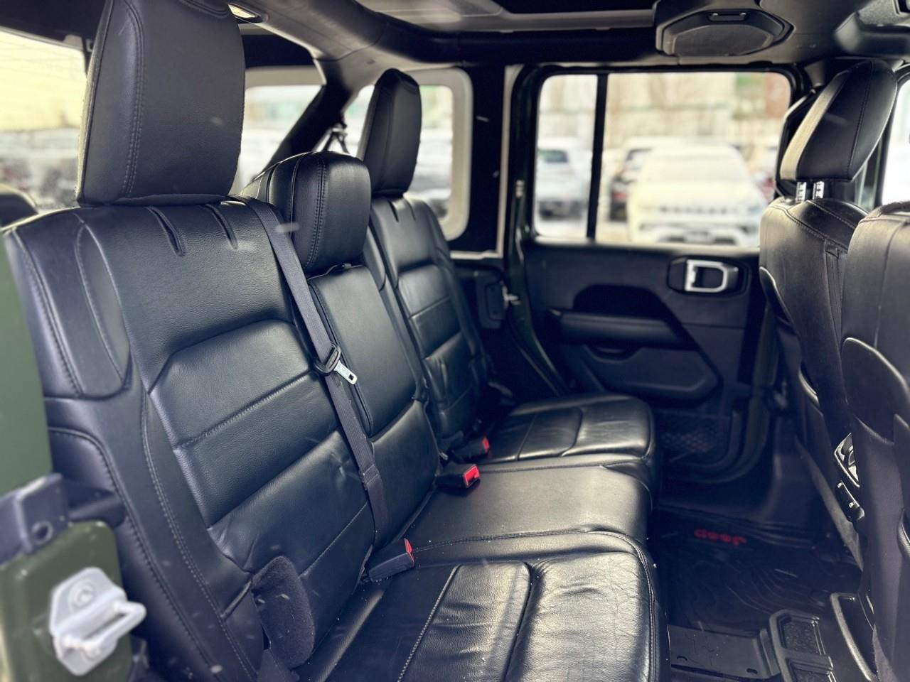 2021 Jeep WRANGLER UNLIMITED Sahara 4dr 4x4 Photo