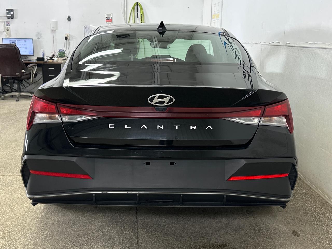 2025 Hyundai Elantra Preferred w/Tech Pkg 4dr Sedan Photo