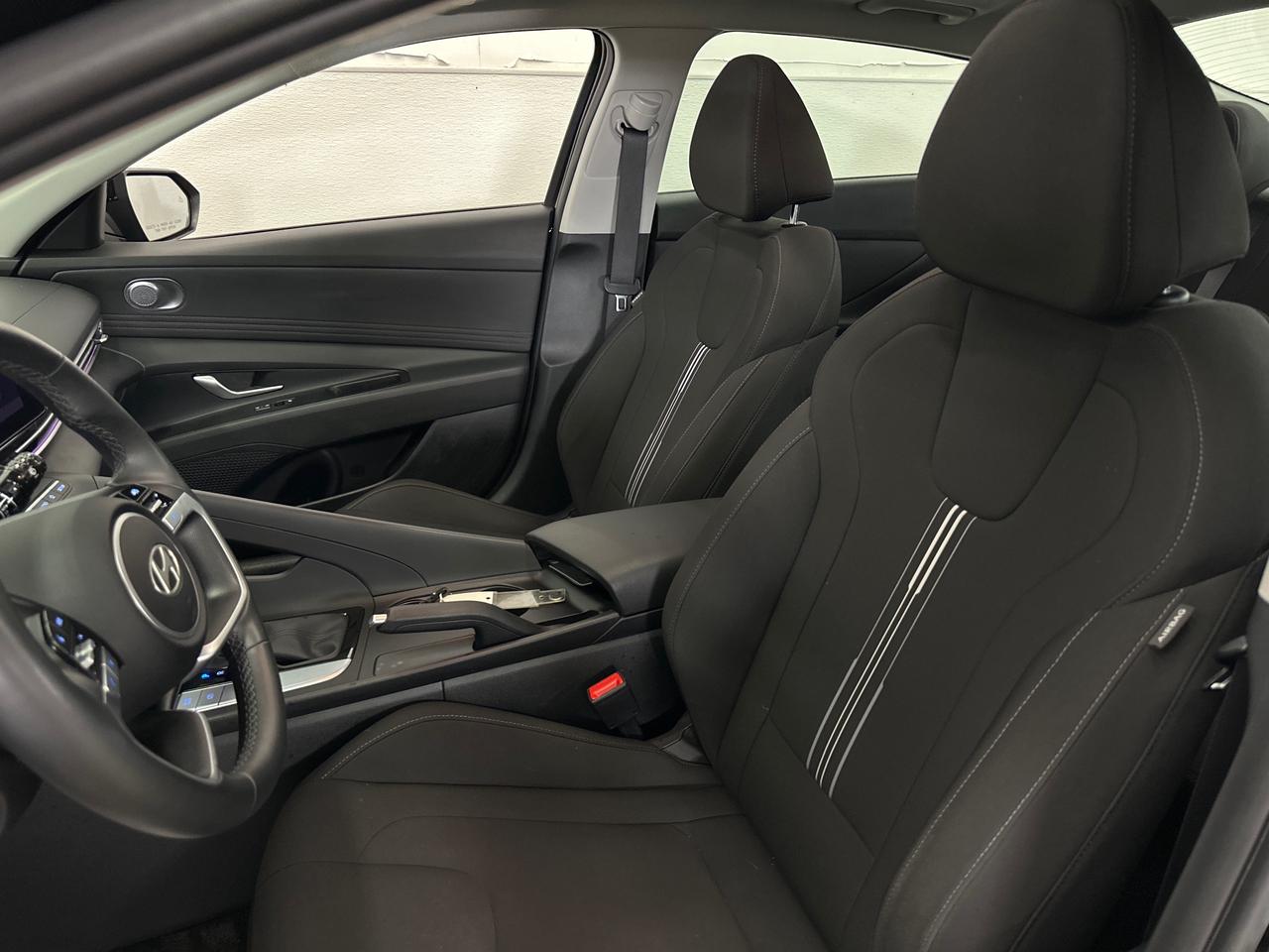 2025 Hyundai Elantra Preferred w/Tech Pkg 4dr Sedan Photo