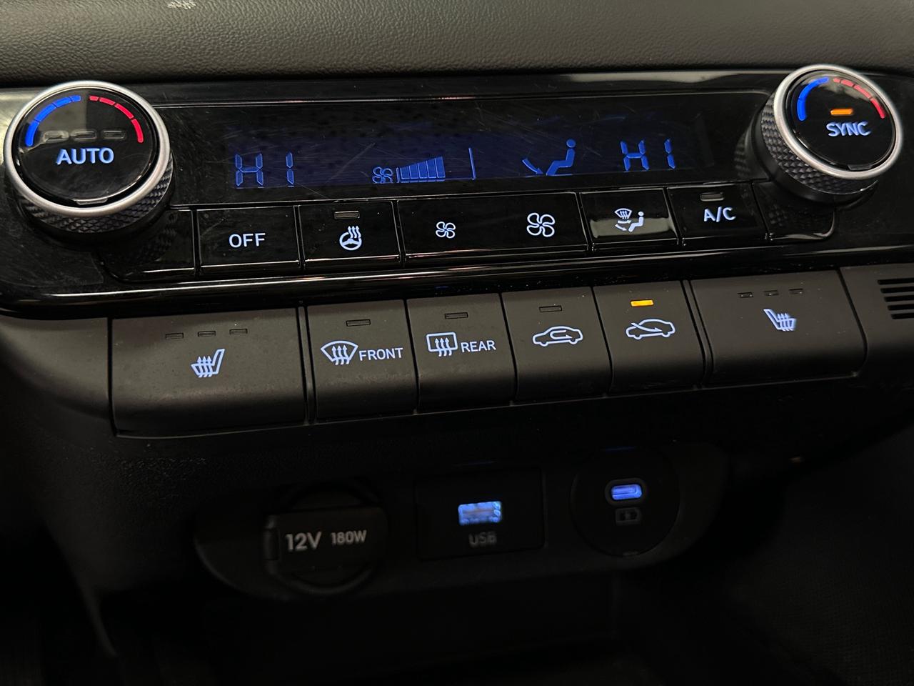 2025 Hyundai Elantra Preferred w/Tech Pkg 4dr Sedan Photo