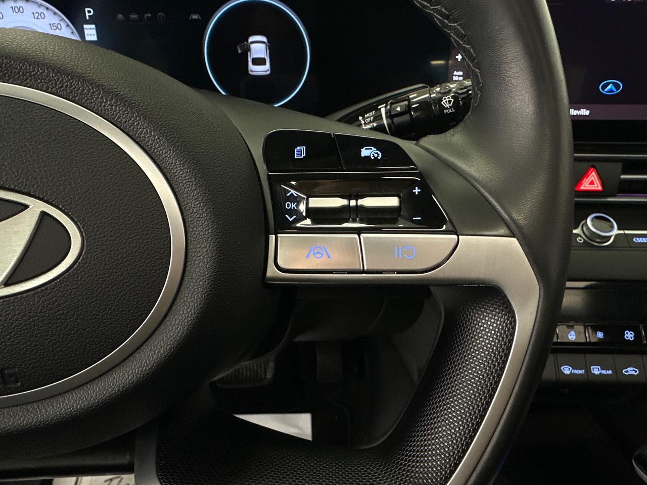 2025 Hyundai Elantra Preferred w/Tech Pkg 4dr Sedan Photo