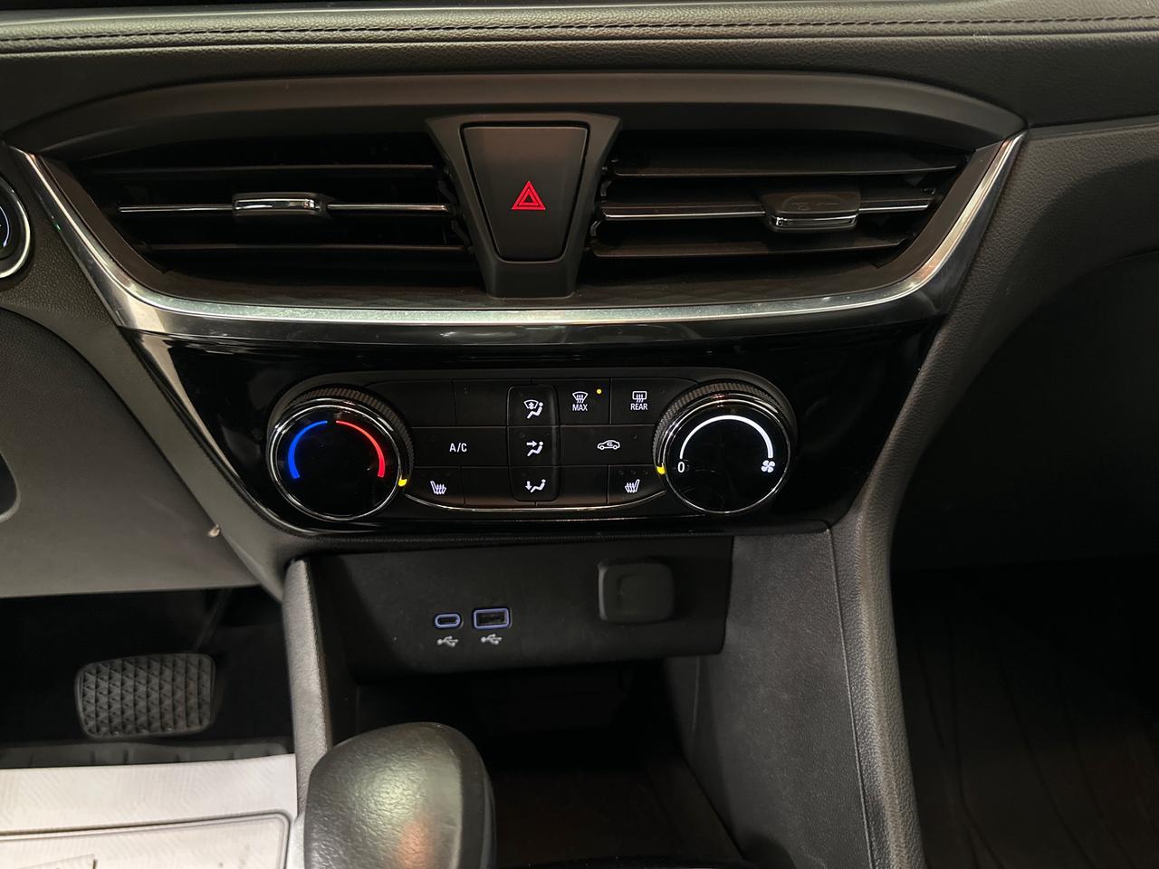 2024 Buick Encore GX Sport Touring 4dr All-Wheel Drive Photo