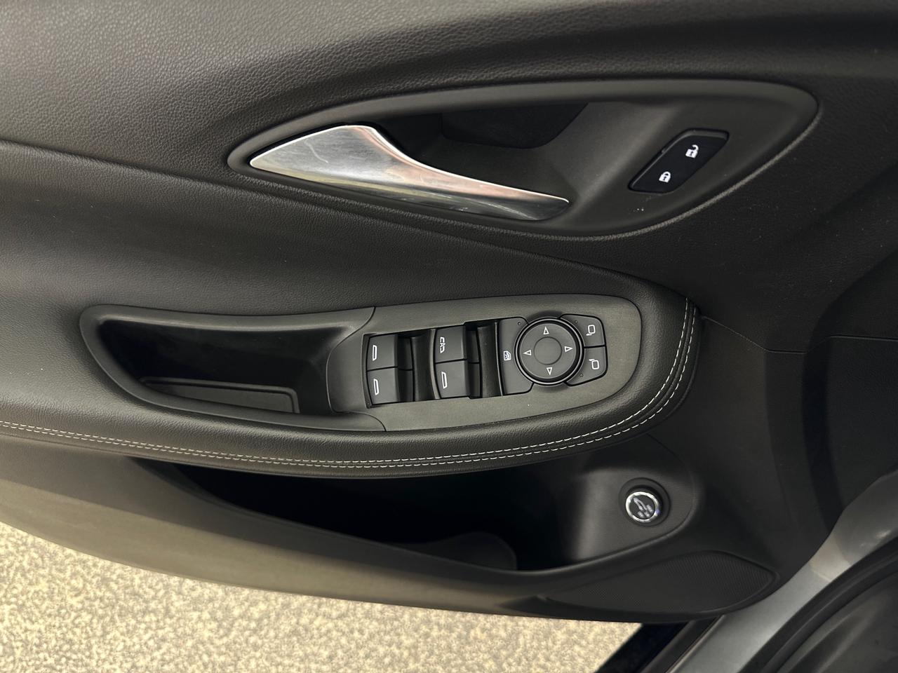 2024 Buick Encore GX Sport Touring 4dr All-Wheel Drive Photo