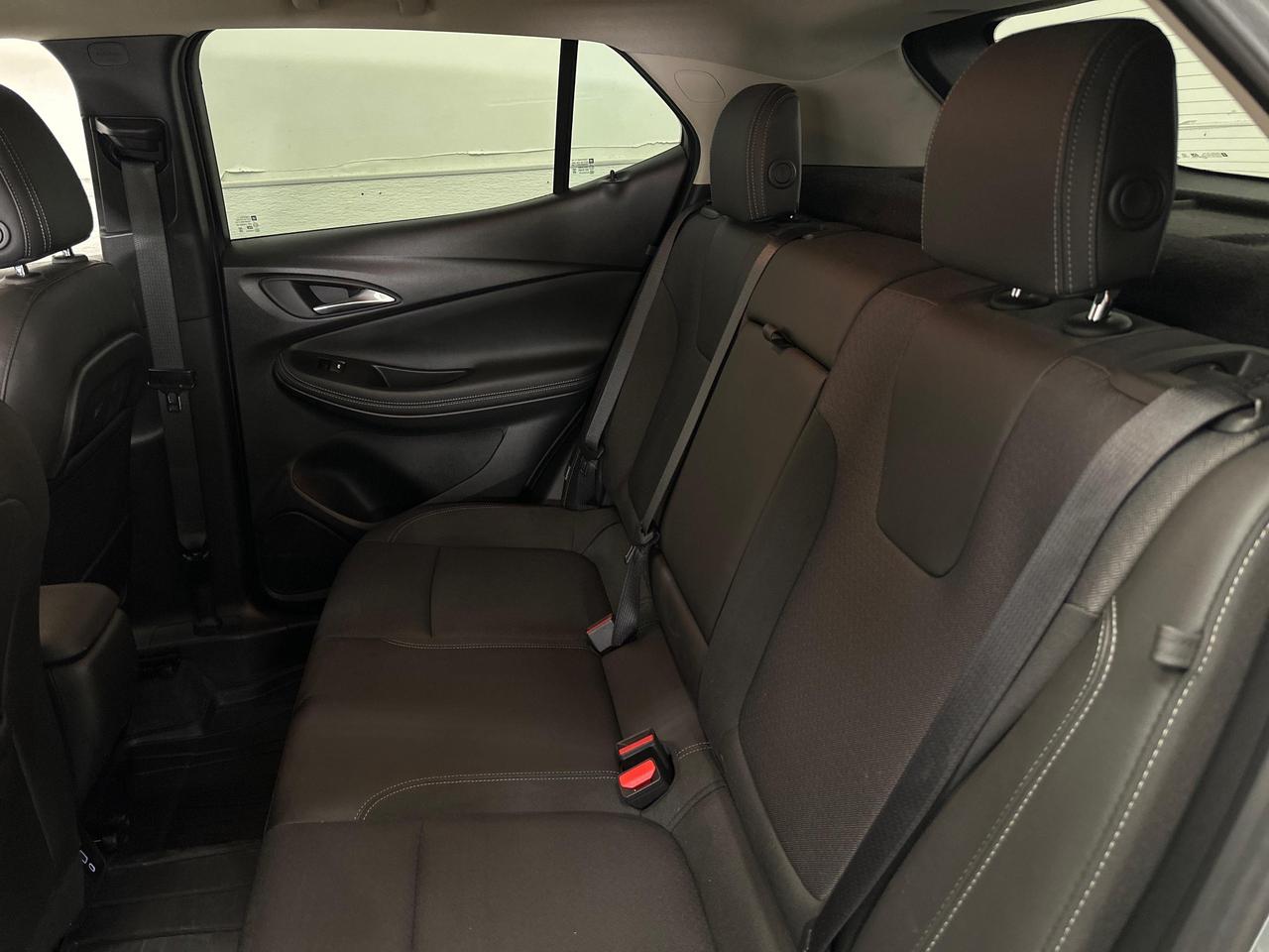 2024 Buick Encore GX Preferred - AWD/21KM/OFF 1 OWNER GMAC LEASE! Photo