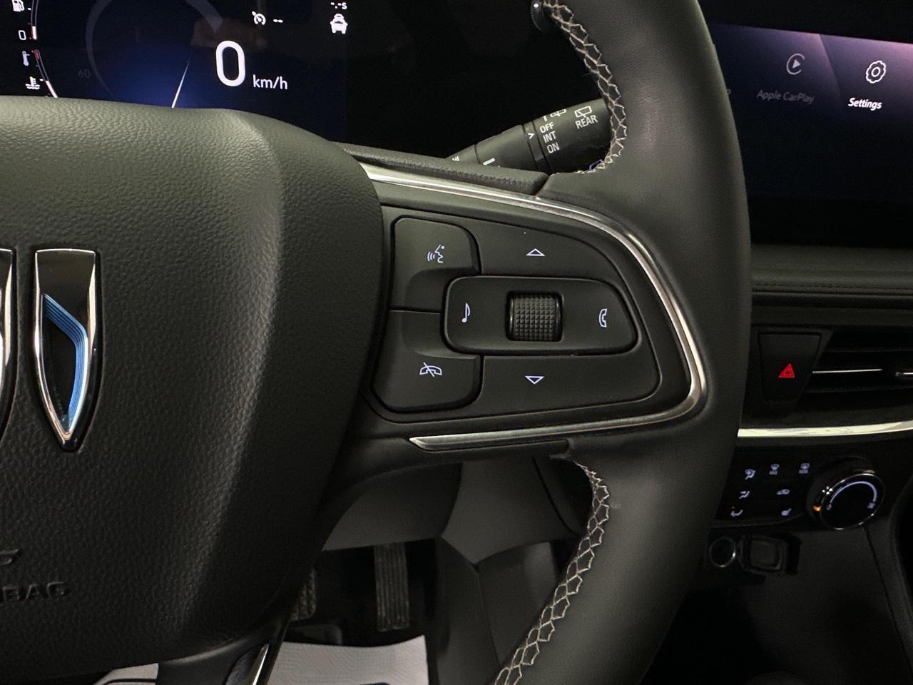 2024 Buick Encore GX Preferred - AWD/21KM/OFF 1 OWNER GMAC LEASE! Photo