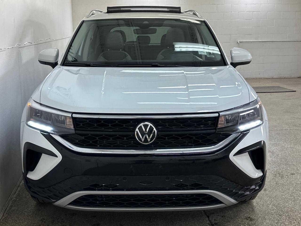2024 Volkswagen Taos Comfortline 4dr Front-Wheel Drive Photo