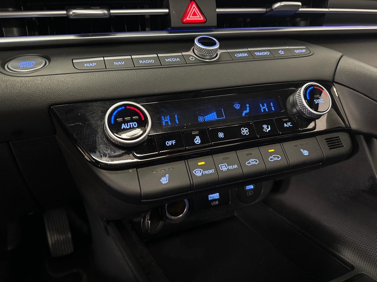 2025 Hyundai Elantra Preferred w/Tech Pkg 4dr Sedan Photo