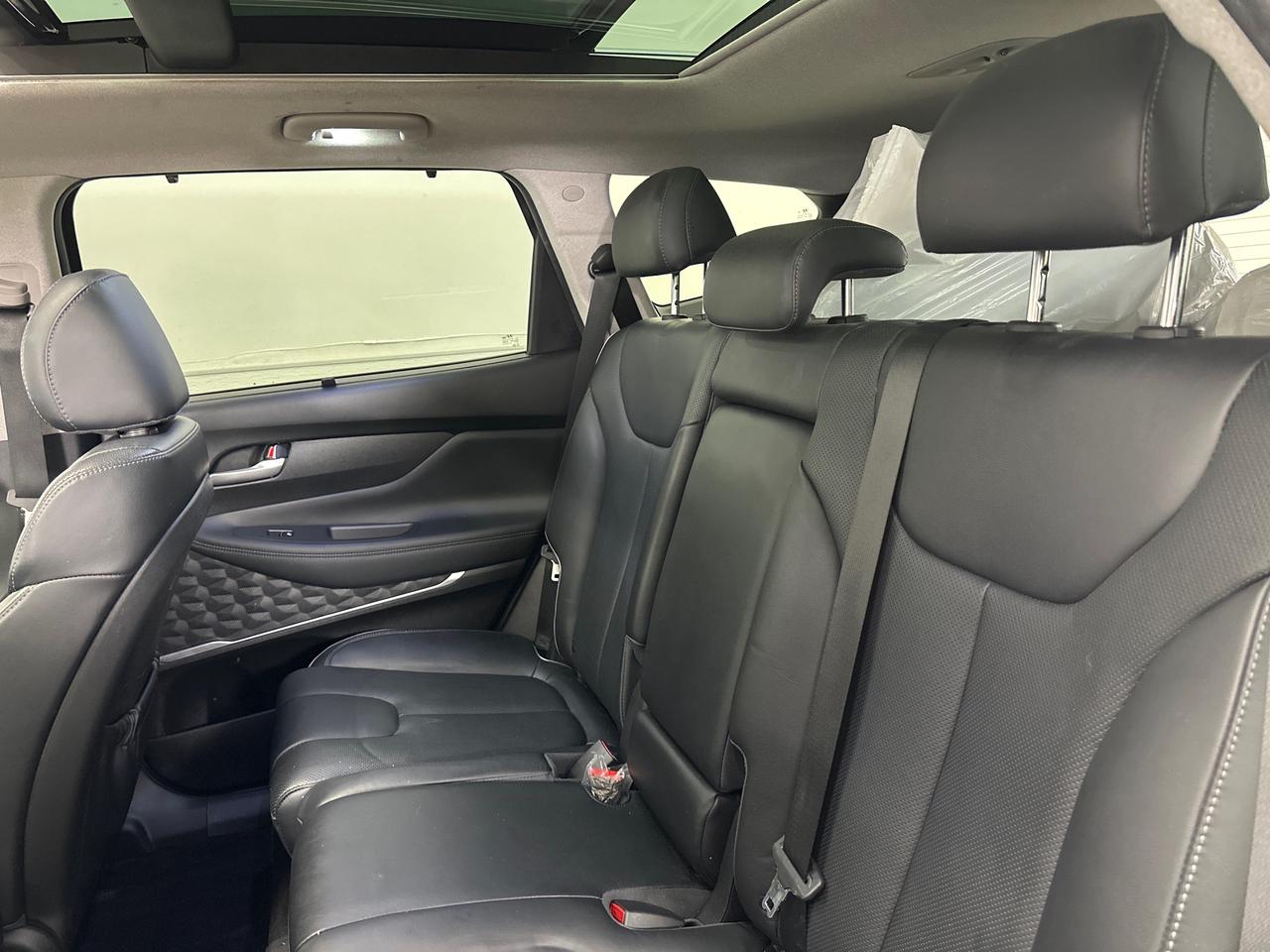 2022 Hyundai Santa Fe Preferred w/Trend Package 4dr All-Wheel Drive Photo