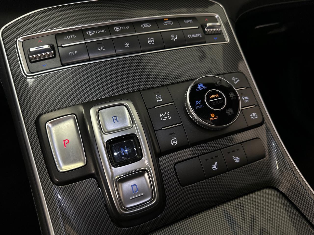 2022 Hyundai Santa Fe Preferred w/Trend Package 4dr All-Wheel Drive Photo