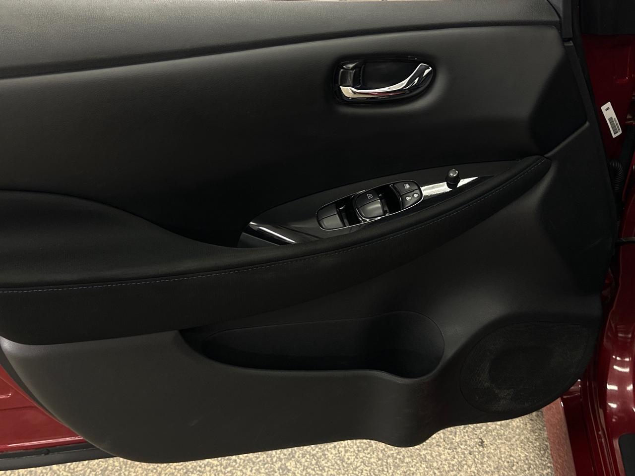 2024 Nissan Leaf SV PLUS 4dr Hatchback Photo
