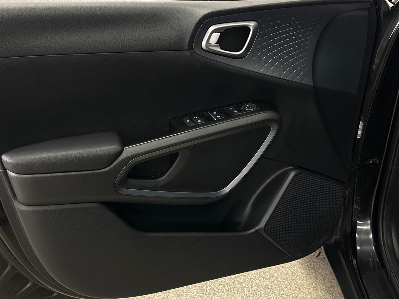 2024 Kia Soul EX 4dr Hatchback Photo