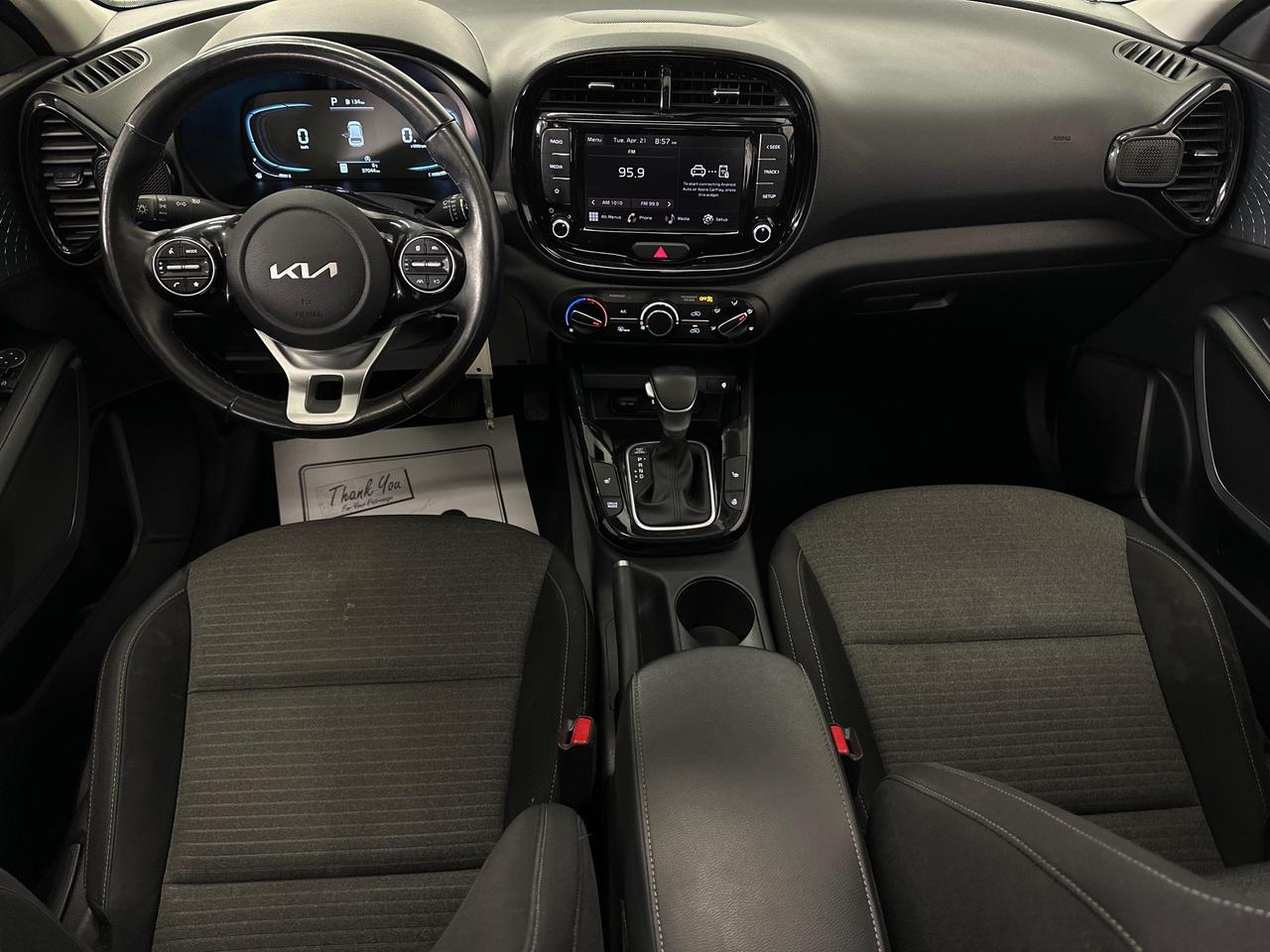 2024 Kia Soul EX - SUNROOF/OFF 1 OWNER HYUNDAI LEASE! Photo