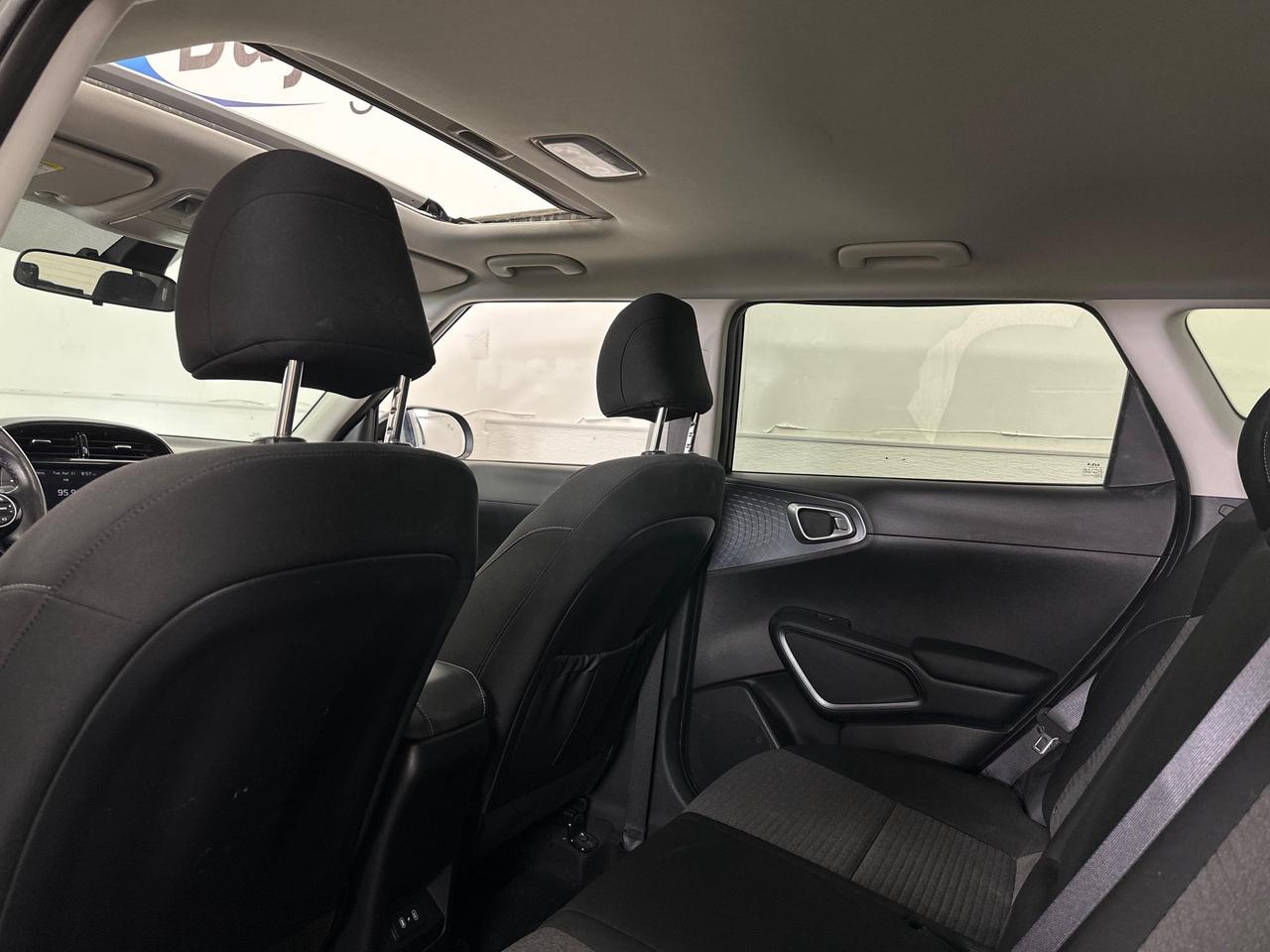 2024 Kia Soul EX - SUNROOF/OFF 1 OWNER HYUNDAI LEASE! Photo