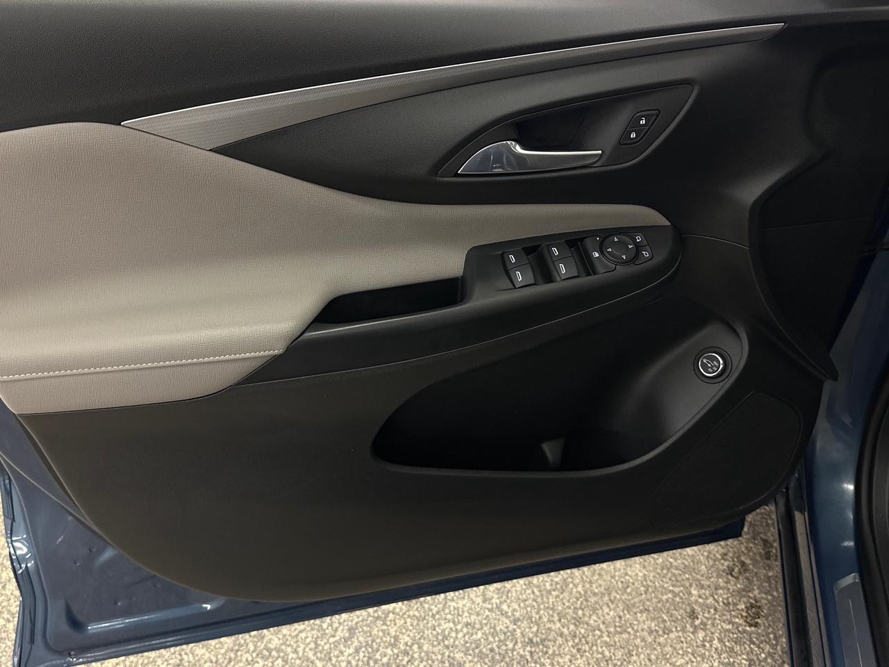 2024 Buick Envista Avenir 4dr Front-Wheel Drive Photo