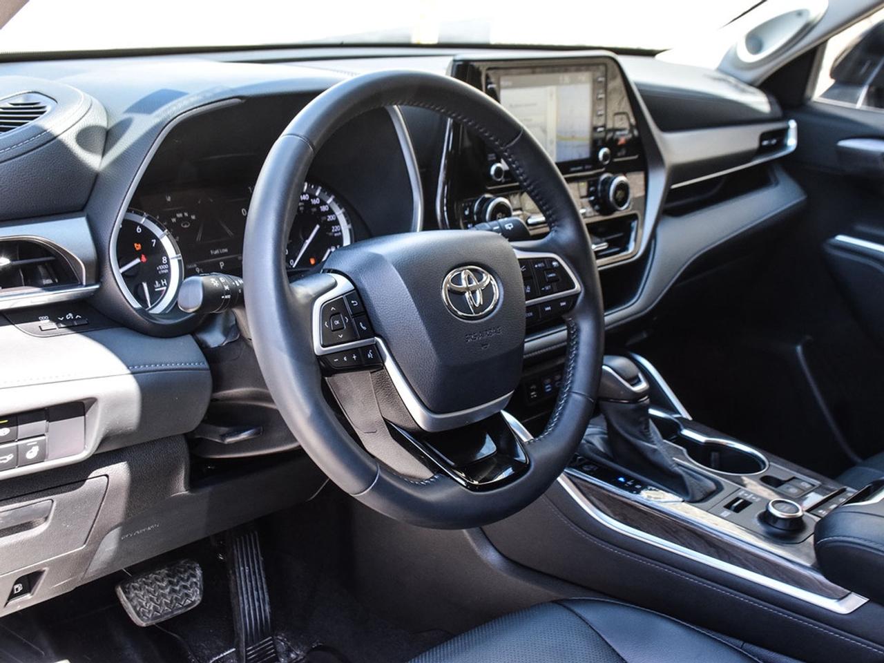 2022 Toyota Highlander Limited 4dr All-Wheel Drive Photo