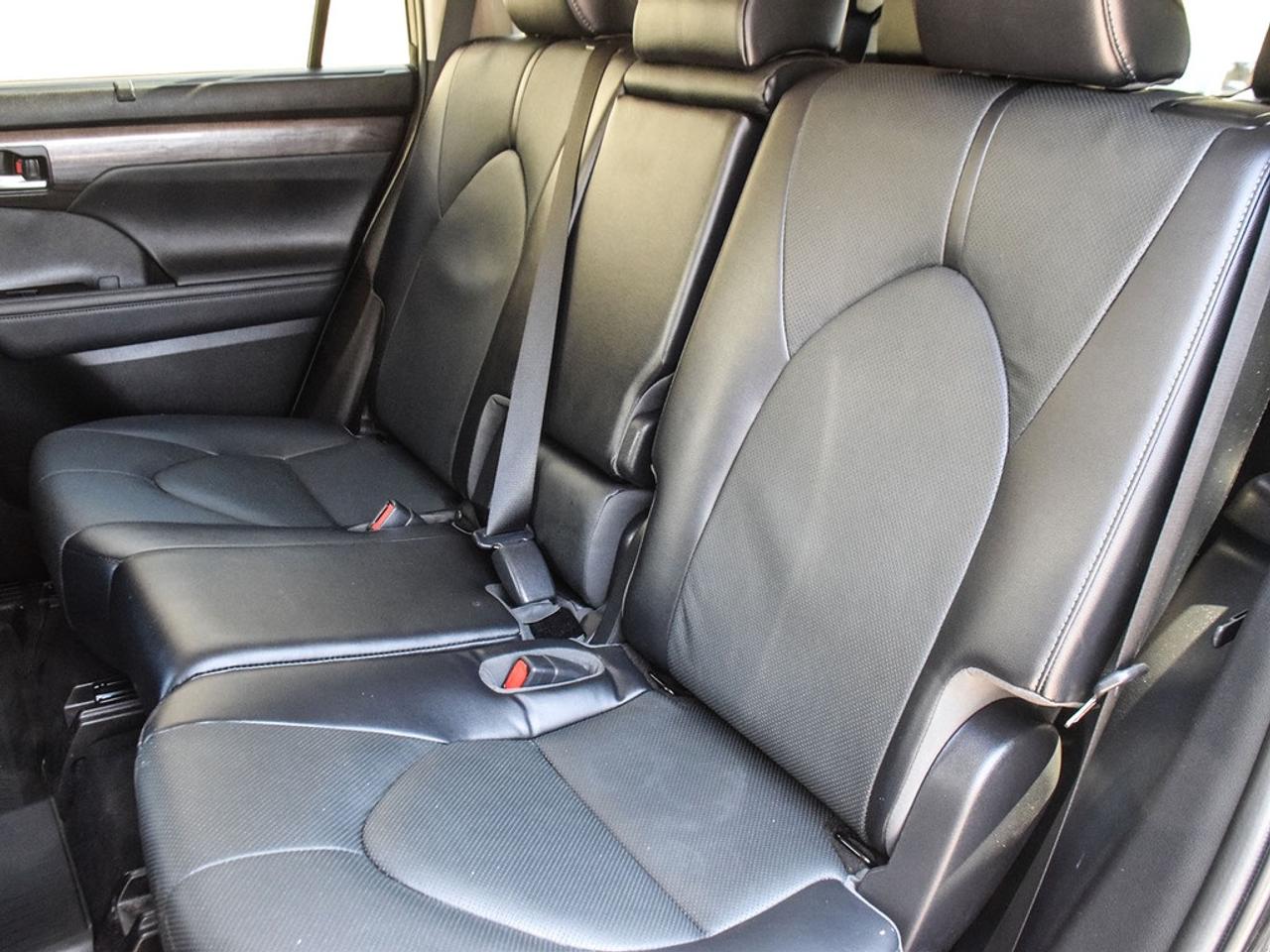 2022 Toyota Highlander Limited 4dr All-Wheel Drive Photo
