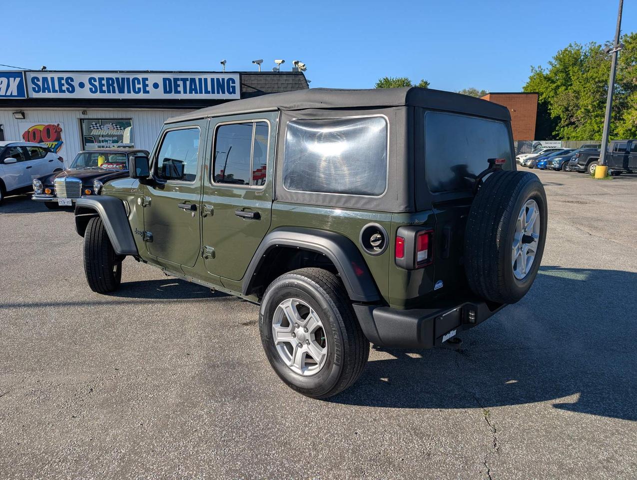 2021 Jeep WRANGLER UNLIMITED Sport 4dr 4x4 Photo