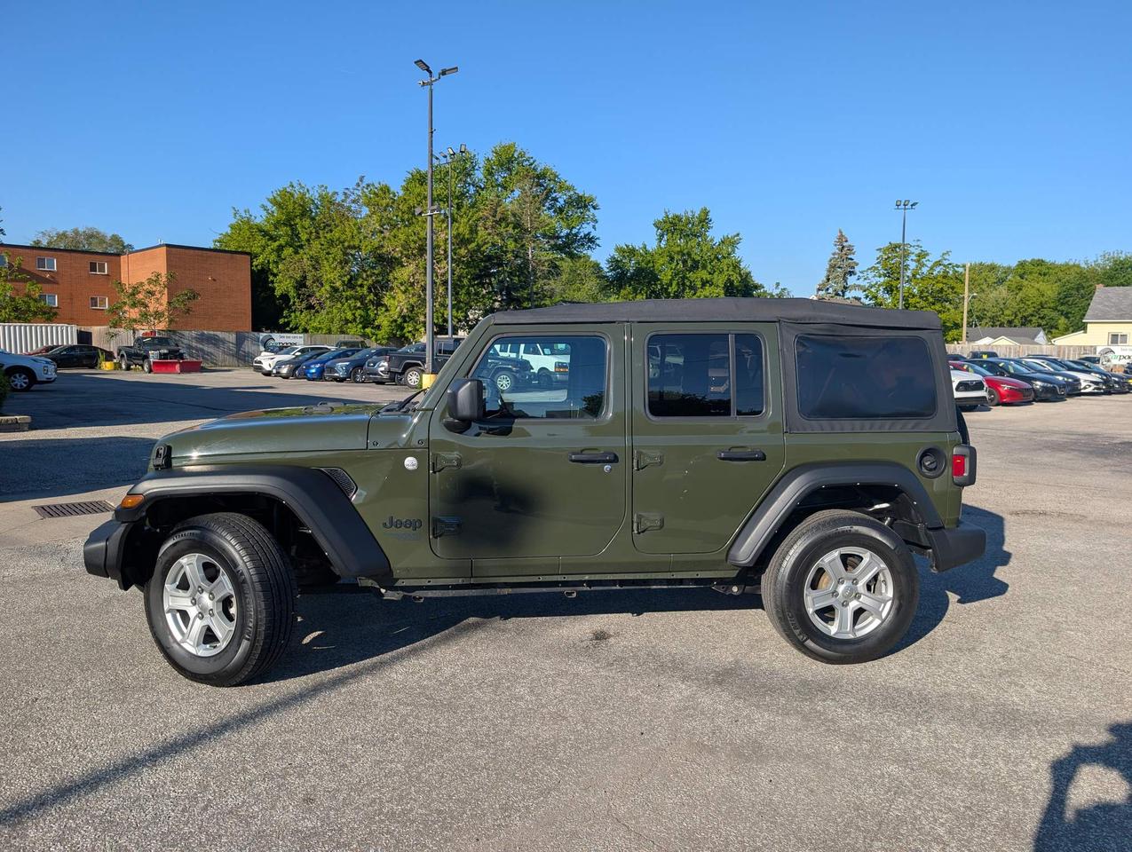 2021 Jeep WRANGLER UNLIMITED Sport 4dr 4x4 Photo