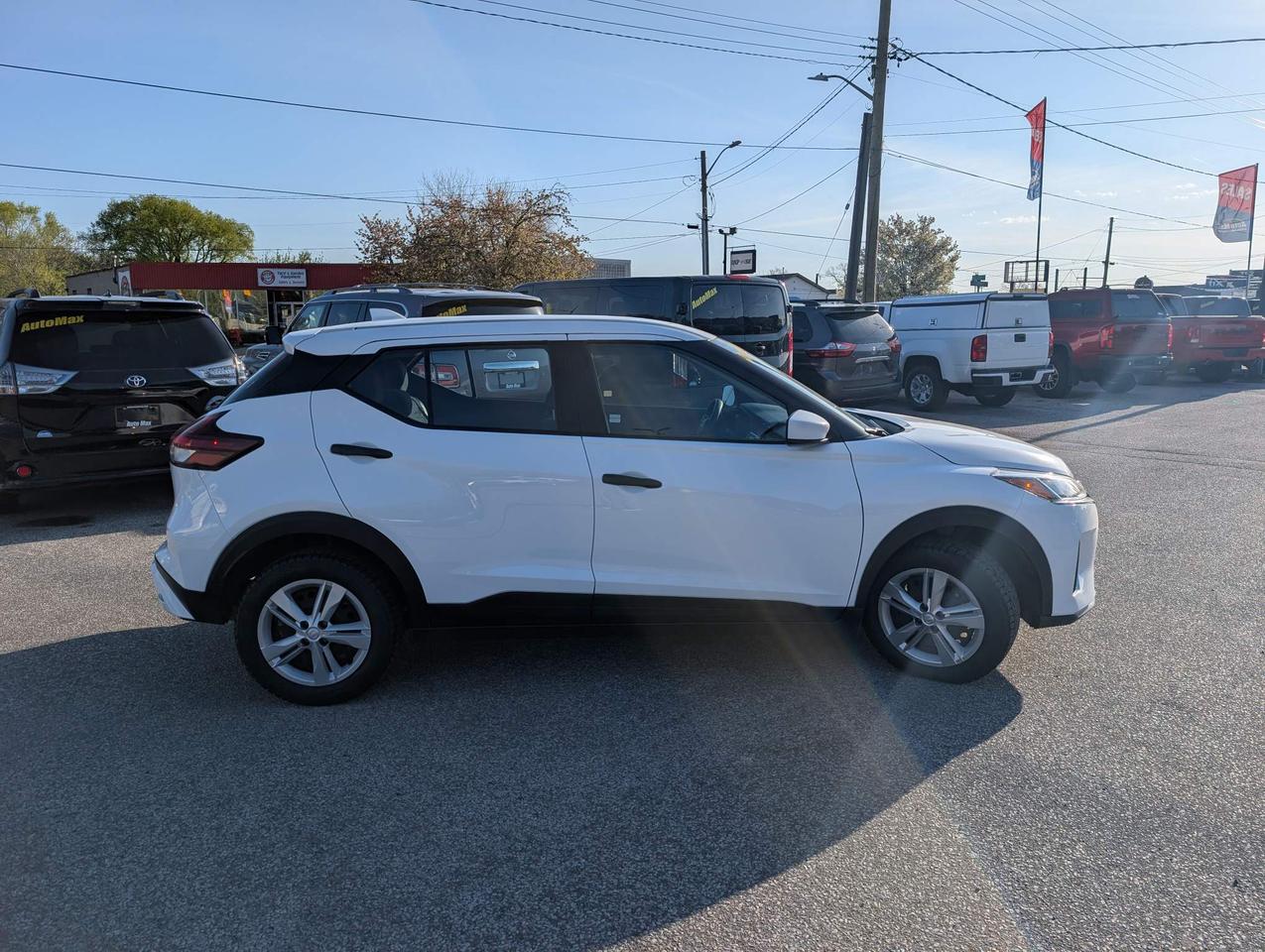 2024 Nissan Kicks S 4dr Front-Wheel Drive Photo3