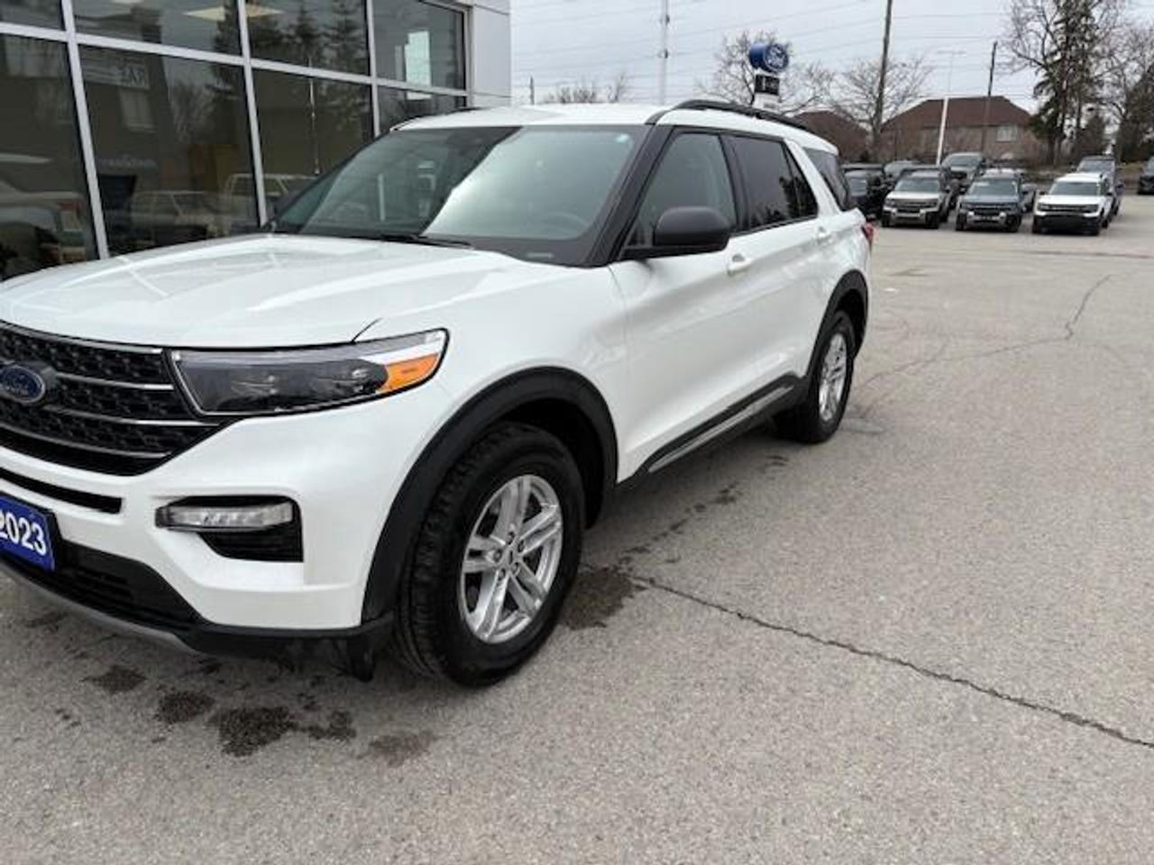 Used 2023 Ford Explorer XLT 4DR 4X4 for sale in Newmarket, ON