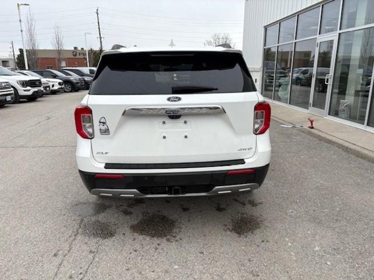2023 Ford Explorer XLT 4DR 4X4 Photo4
