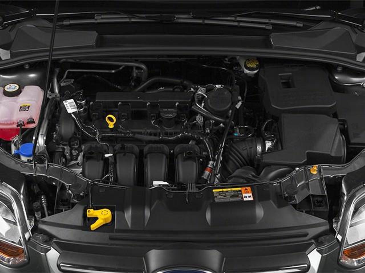 2014 Ford Focus SE 4dr Hatchback Photo