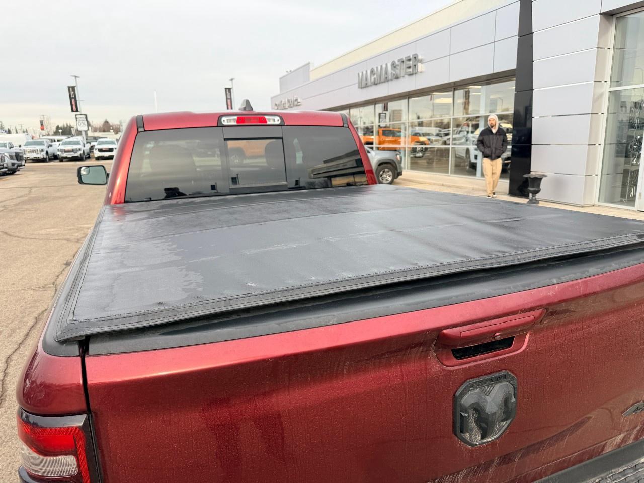 2019 RAM 1500 Sport 4x4 Crew Cab 6'4" Box Photo