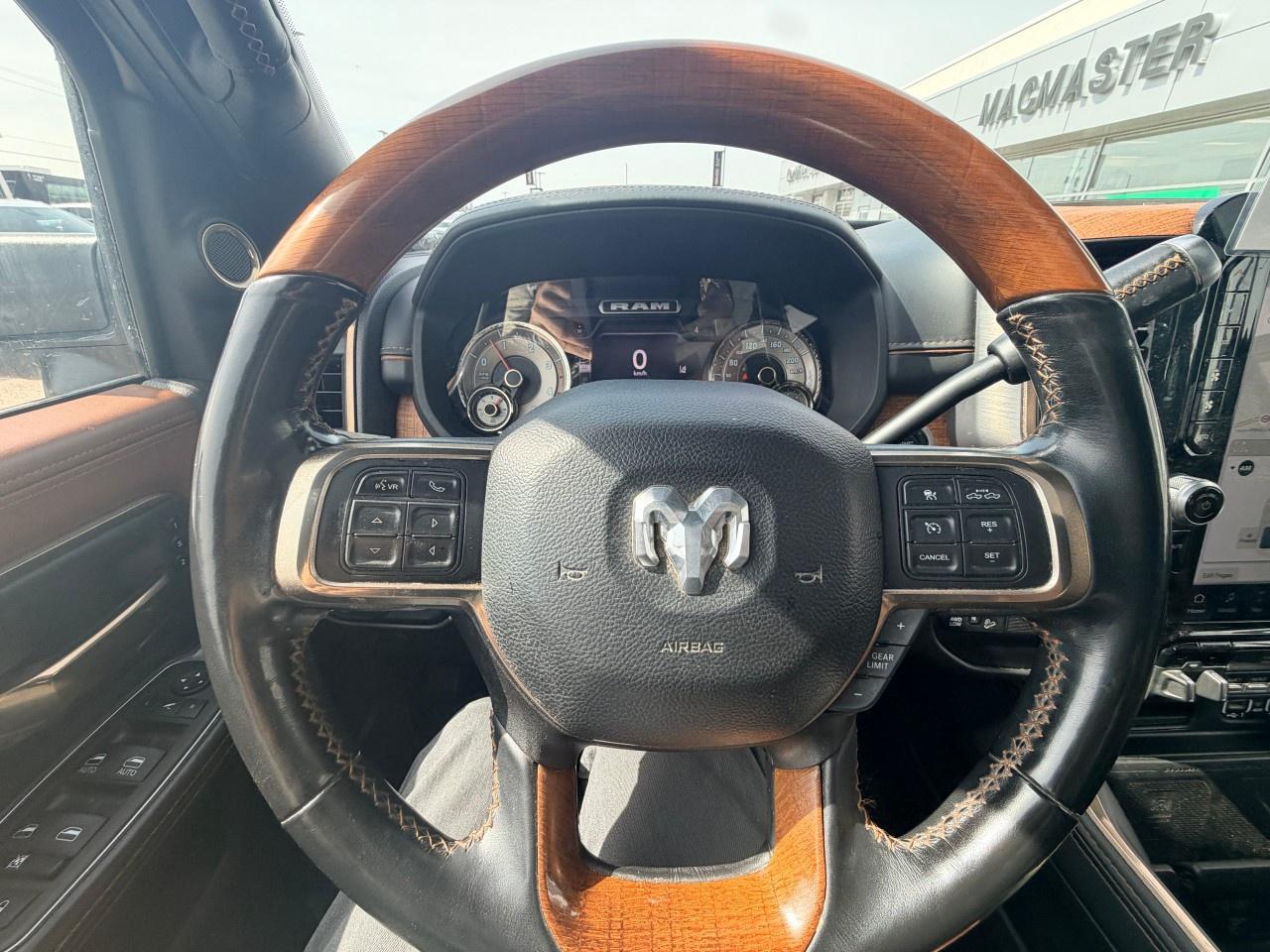 2022 RAM 2500 Limited Longhorn 4x4 Crew Cab 6'4" Box Photo