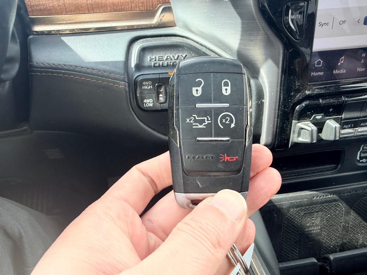 2022 RAM 2500 Limited Longhorn 4x4 Crew Cab 6'4" Box Photo