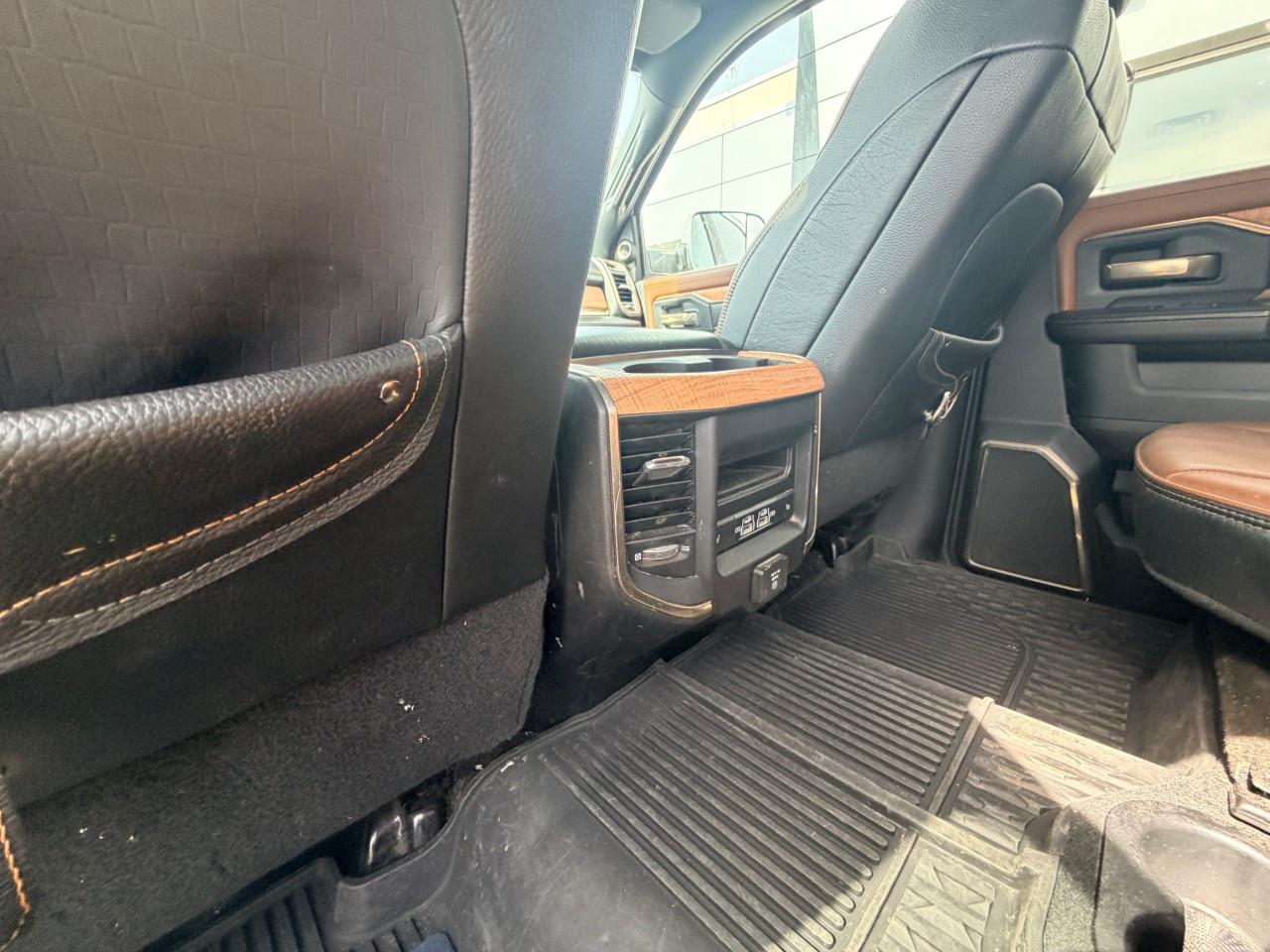 2022 RAM 2500 Limited Longhorn 4x4 Crew Cab 6'4" Box Photo