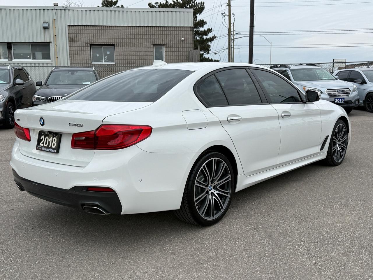 2018 BMW 5 Series 540i xDrive Sedan M Sport Pkg. ACCIDENT FREE 2 SET Photo