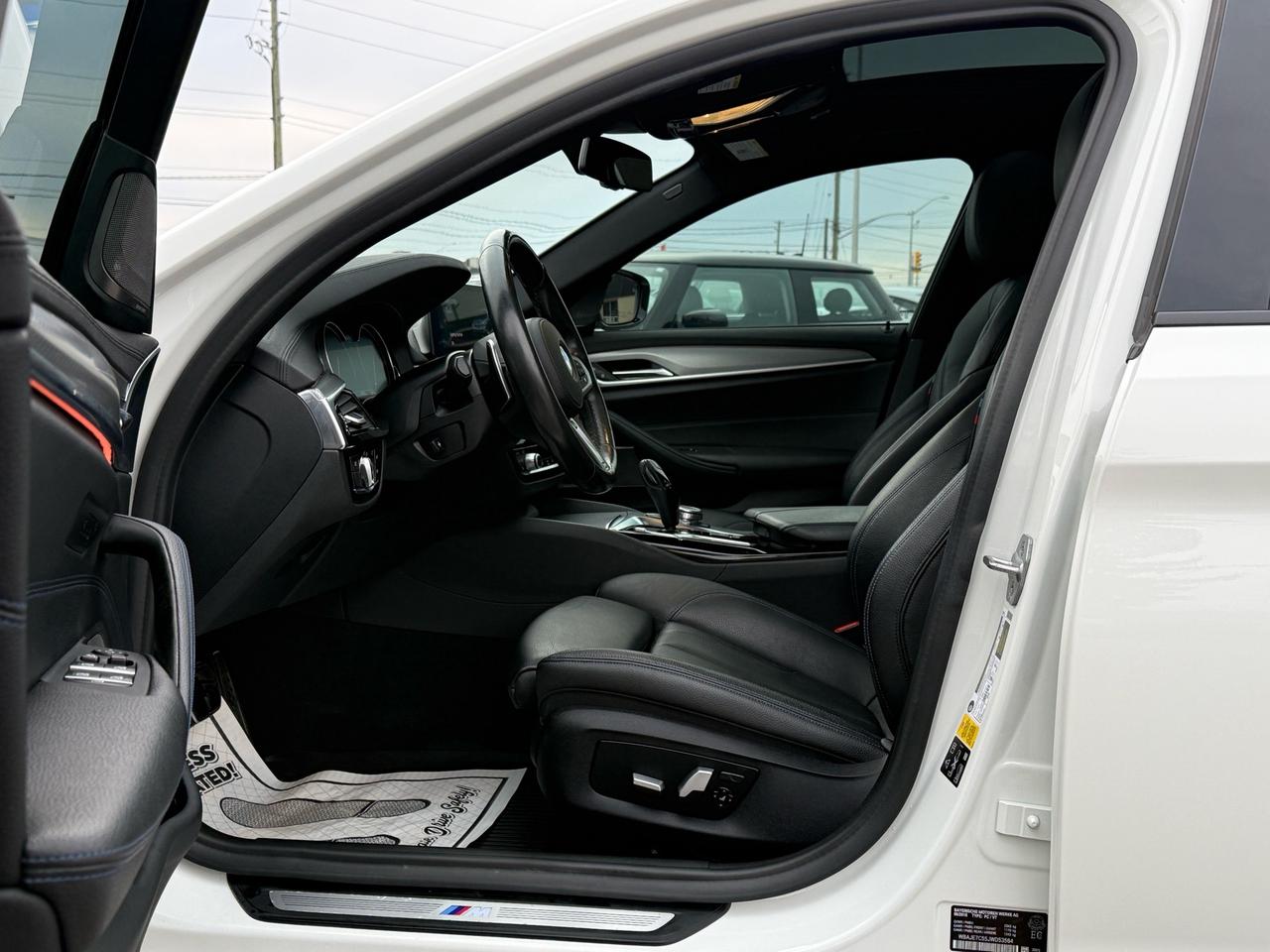 2018 BMW 5 Series 540i xDrive Sedan M Sport Pkg. ACCIDENT FREE 2 SET Photo