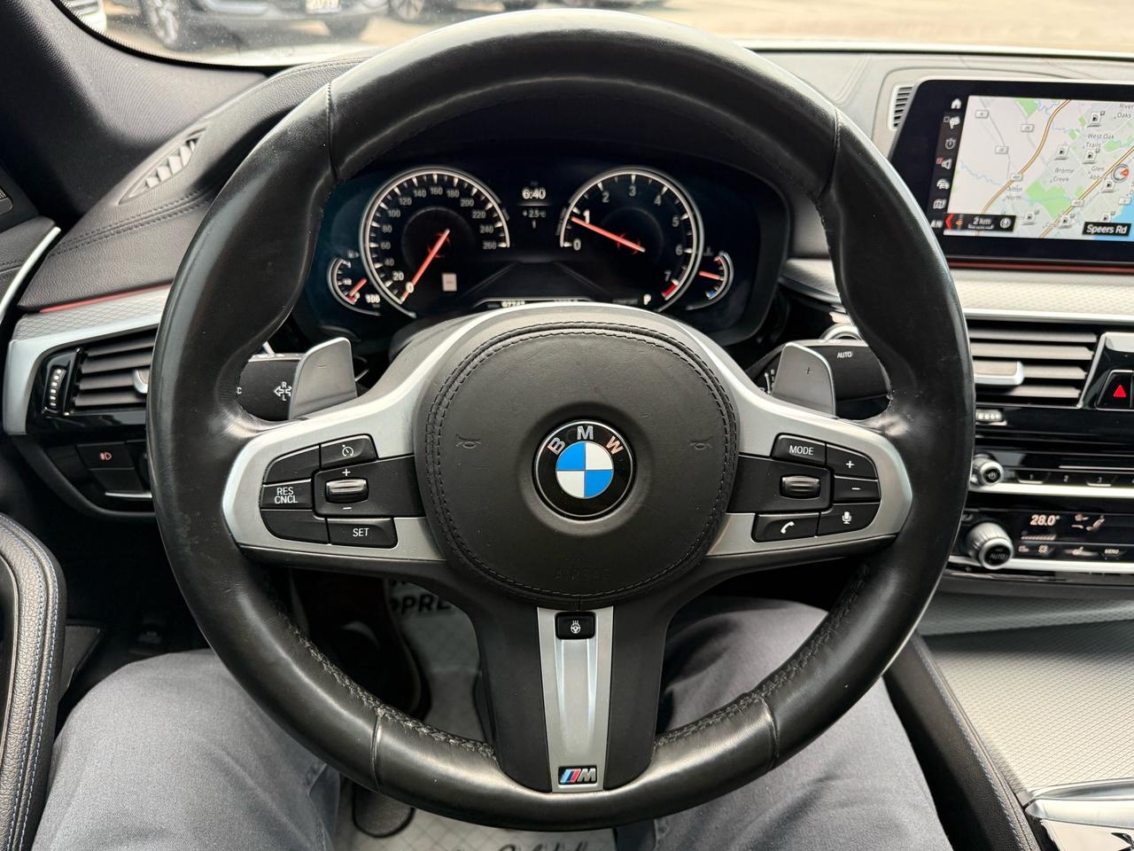 2018 BMW 5 Series 540i xDrive Sedan M Sport Pkg. ACCIDENT FREE 2 SET Photo